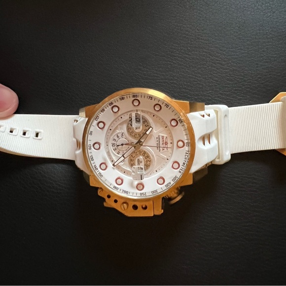 Invicta Force I with 3 slot dive case - Picture 3 of 4